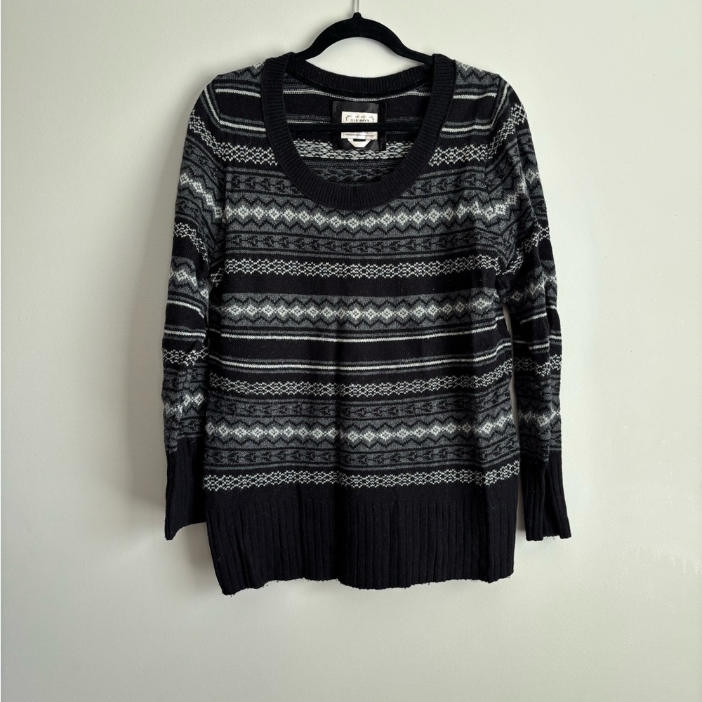 Women’s Old Navy Black Fair Isle Sweater- Size XL